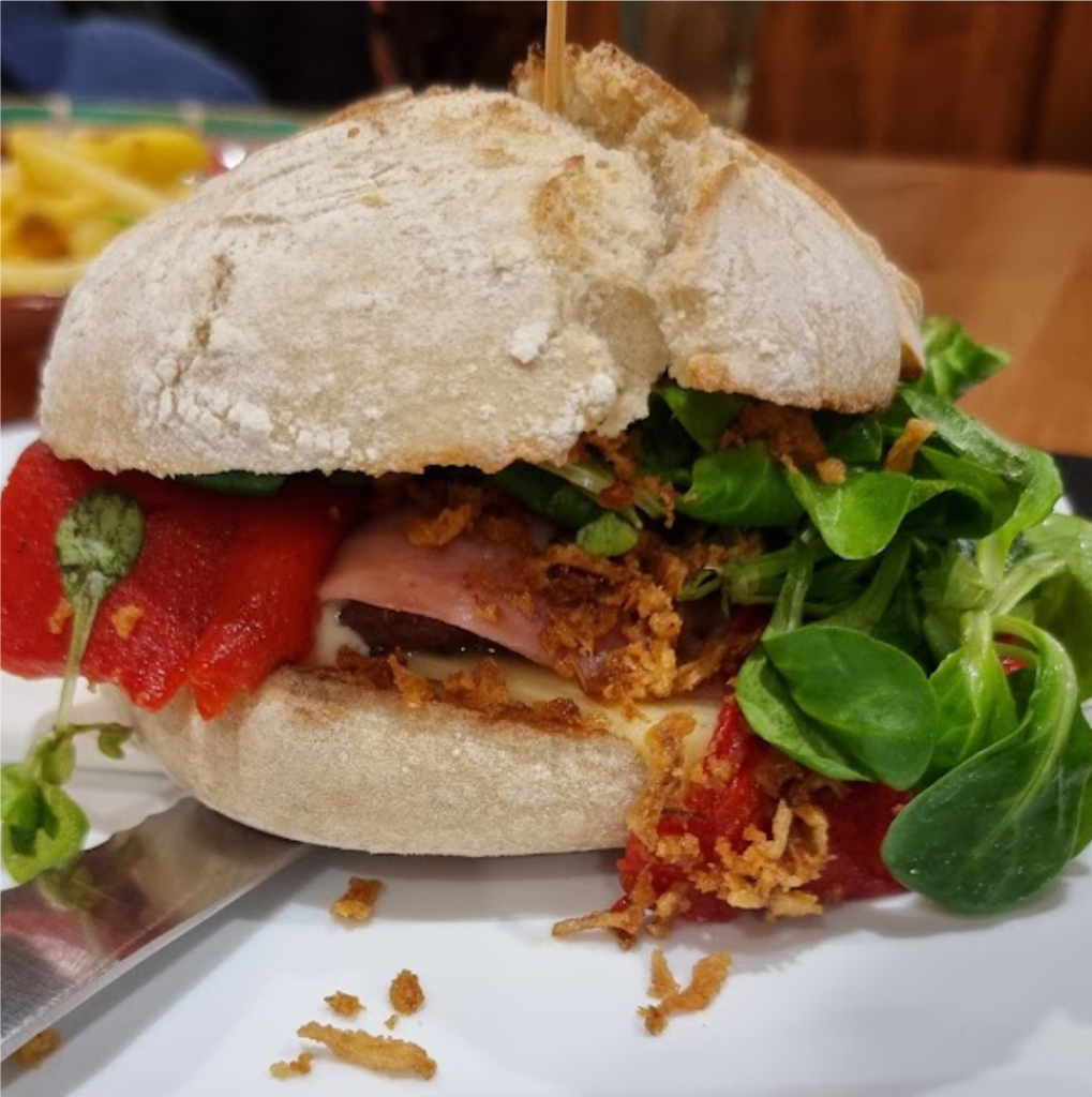 Burger Los Nogales Americana